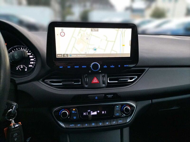 Hyundai i30 Connect & Go LED/Navi/RFK/PDC/SHZ